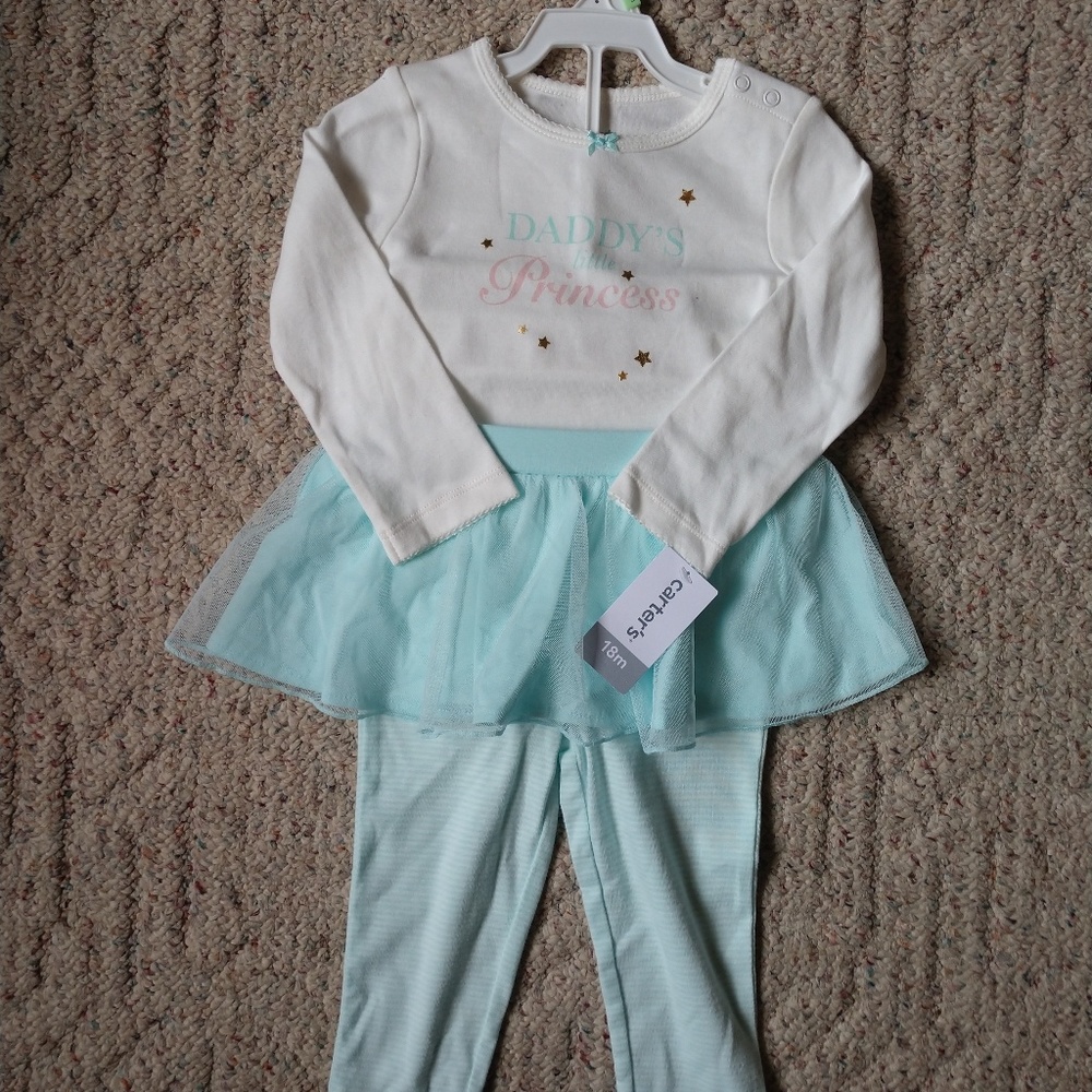 Carter's outfit